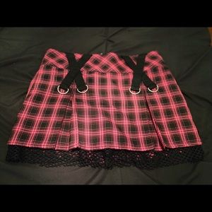 𝗦𝗢𝗟𝗗!! TRIPP NYC Pink Plaid Reversible Fishnet Skirt 🖤